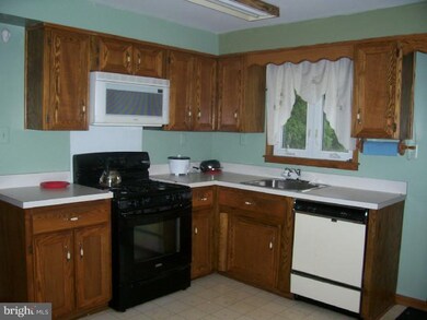 6 Conestoga Rd, Clementon, NJ 08021 - photo 2