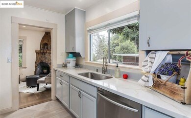 6454 Mokelumne Ave, Oakland, CA 94605 - photo 7