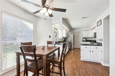 4820 Wood Forest Dr, Marrero, LA 70072 - photo 4