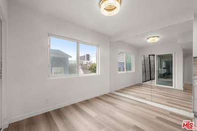 423 S Rexford Dr unit 202, Beverly Hills, CA 90212 - photo 7