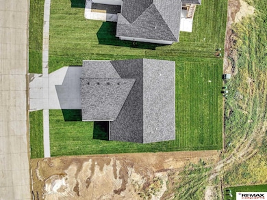 1621 W Trout Dr, Lincoln, NE 68521 - photo 4