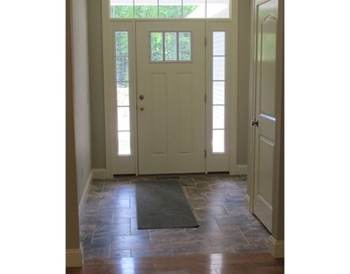 8 Michelle Ln, Holyoke, MA 01040 - photo 2