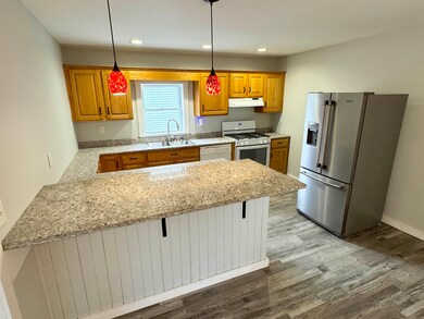 82 Maple St, Newport, VT 05855 - photo 7