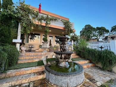 4030 Beach Dr SW, Seattle, WA 98116 - photo 2