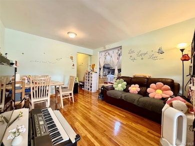 152-72 Melbourne Ave unit 2A, Flushing, NY 11367 - photo 7