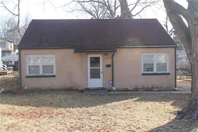 7229 Agnes Ave, Kansas City, MO 64132 - photo 3