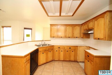 606 Alfred Dr, Copperas Cove, TX 76522 - photo 4