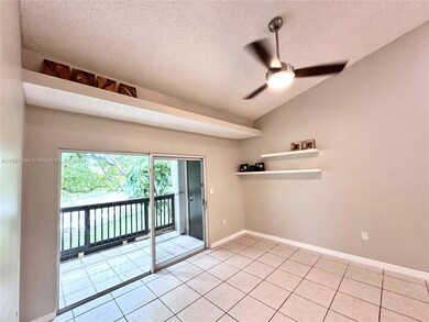 536 SW 113th Way unit 536, Pembroke Pines, FL 33025 - photo 3