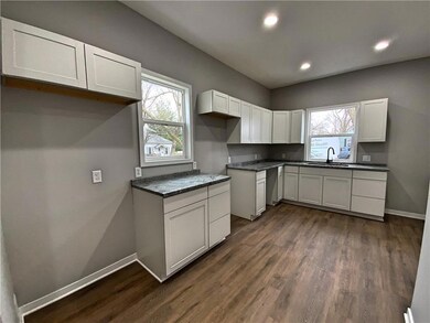 503 S 5th Ave W, Newton, IA 50208 - photo 6