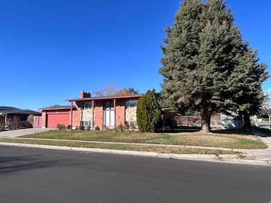 547 E Pioneer Ave, Sandy, UT 84070 - photo 3