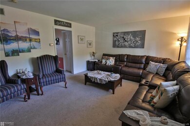 1514 Ravena St unit R, Bethlehem, PA 18015 - photo 5