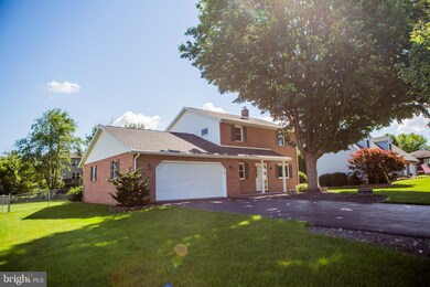 71 Jackson Dr, Chambersburg, PA 17201 - photo 3