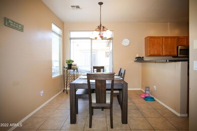 07 Dining Room