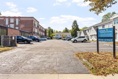 3-web-or-mls-222-s-ten-broeck-st-apt-6