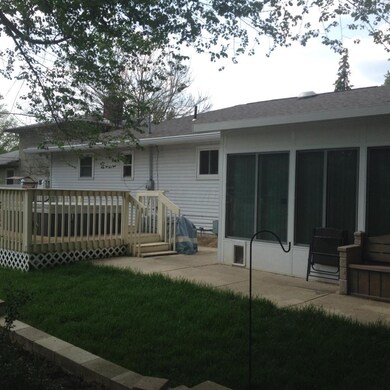 Sun Room & Deck