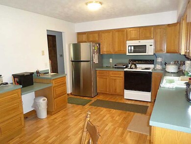 3208 Caughey Rd, Erie, PA 16506 - photo 6