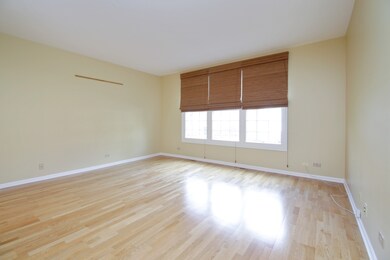 101 Harvard Ct unit 23RG10, Glenview, IL 60026 - photo 5