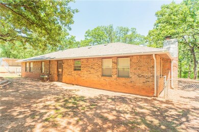 20802 Juanita Ln, Tecumseh, OK 74873 - photo 6