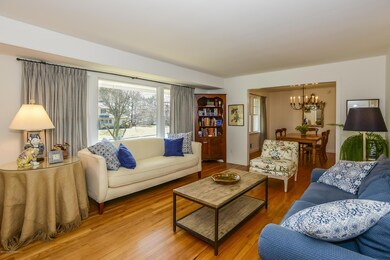 005_Living Room.jpg