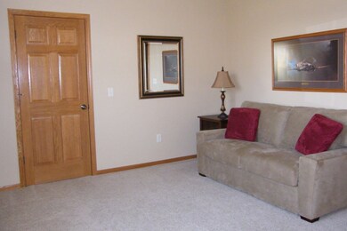5240 Sassafras Dr, Fitchburg, WI 53711 - photo 7