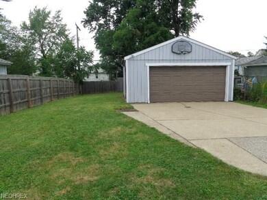 Fenced Yard