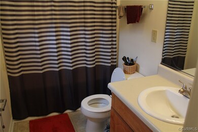 2239 Dellrose Dr, Hopewell, VA 23860 - photo 6