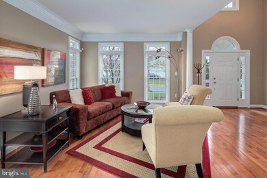 25778 Mayville Ct, Chantilly, VA 20152 - photo 4