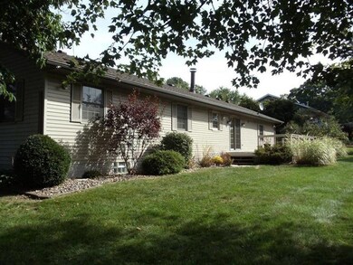 5334 W Regal Dr, La Porte, IN 46350 - photo 2