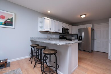 19 Brook St, Rensselaer, NY 12144 - photo 4