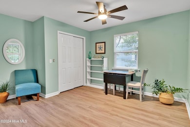 111 SW 24th St -36