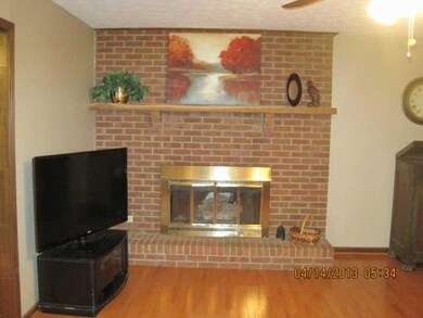 215 Riggs Ave, Portland, TN 37148 - photo 3