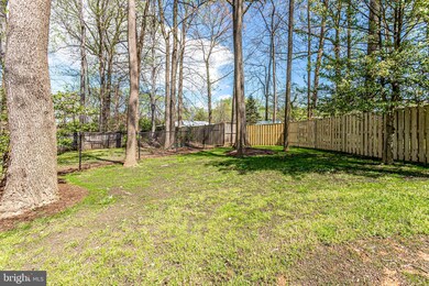 9228 Brian Dr, Vienna, VA 22180 - photo 6