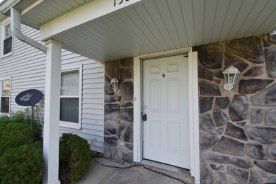 1387 S Glen Cir unit B, Aurora, IL 60506 - photo 3