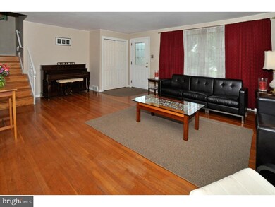 1105 Pinegrove Ave, Lansdale, PA 19446 - photo 5