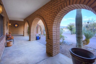 WELCOMING COVERED FRONT PATIO