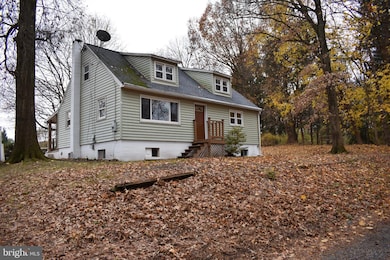 127 Cedar Ln, Reading, PA 19607 - photo 2