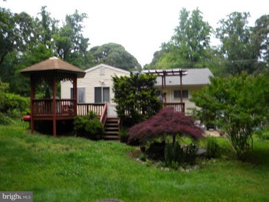 837 Chestnut Tree Dr, Annapolis, MD 21409 - photo 2