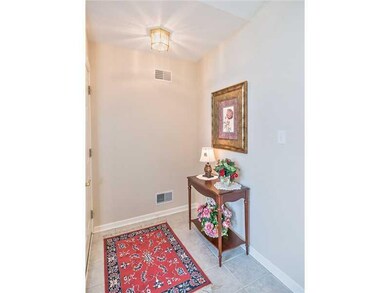 Entry/Foyer.