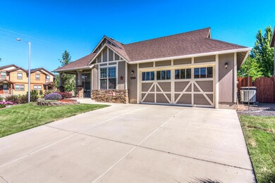 3477 SW Metolius Ave, Redmond, OR 97756 - photo 2