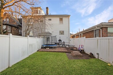 211 Kemball Ave, Staten Island, NY 10314 - photo 3