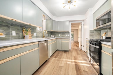 1524 Sweet St NE, Grand Rapids, MI 49505 - photo 7