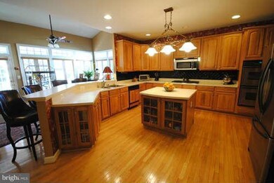 829 Crystal Palace Ct, Owings Mills, MD 21117 - photo 7