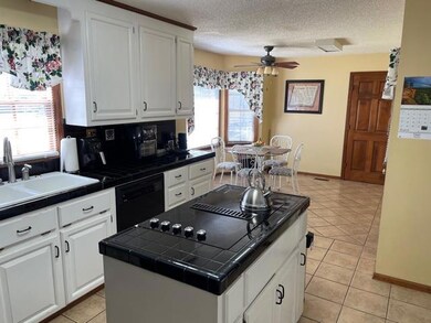 285 Evergreen Rd, Fitzgerald, GA 31750 - photo 3