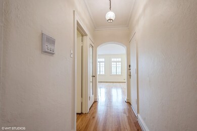 6038 N Washtenaw Ave unit 1, Chicago, IL 60659 - photo 5
