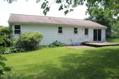 6 Longmeadow Ave, Holden, MA 01520 - photo 2