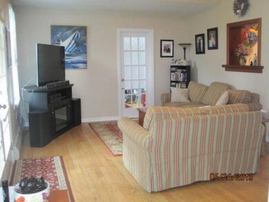 111 Easton Ave, Portsmouth, RI 02871 - photo 5