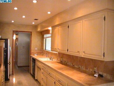 461 Ruma Rancho Ct, Porterville, CA 93257 - photo 7