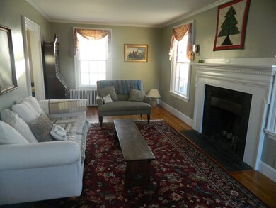 17 Smith St unit 1, Marblehead, MA 01945 - photo 2