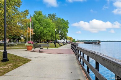 2842 Van Alstyne St unit 14, Wyandotte, MI 48192 - photo 4