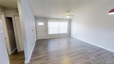 LIVING DINNING ROOM COMBINATION
